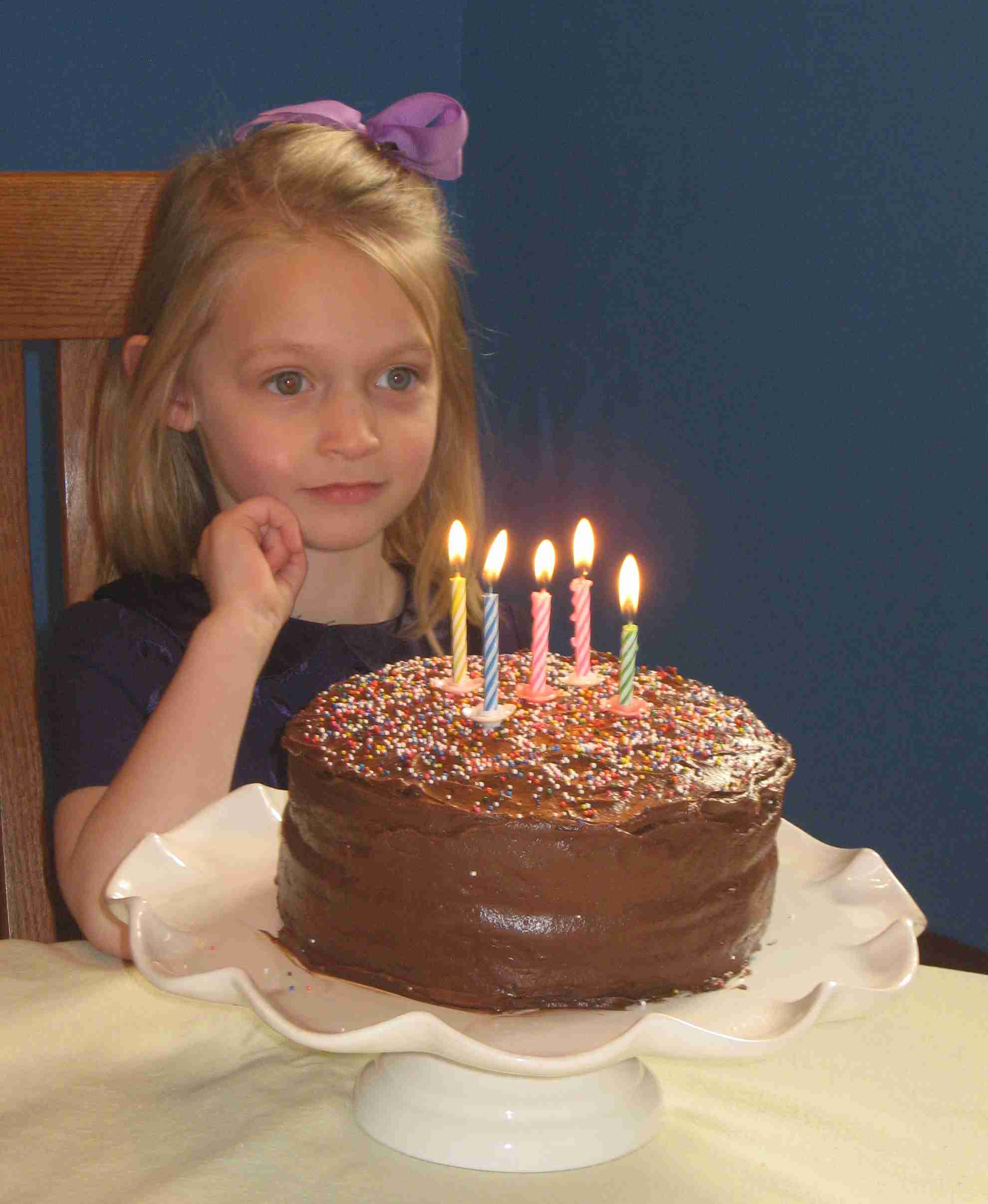 2009-03-29 Cate at five with cake.jpg